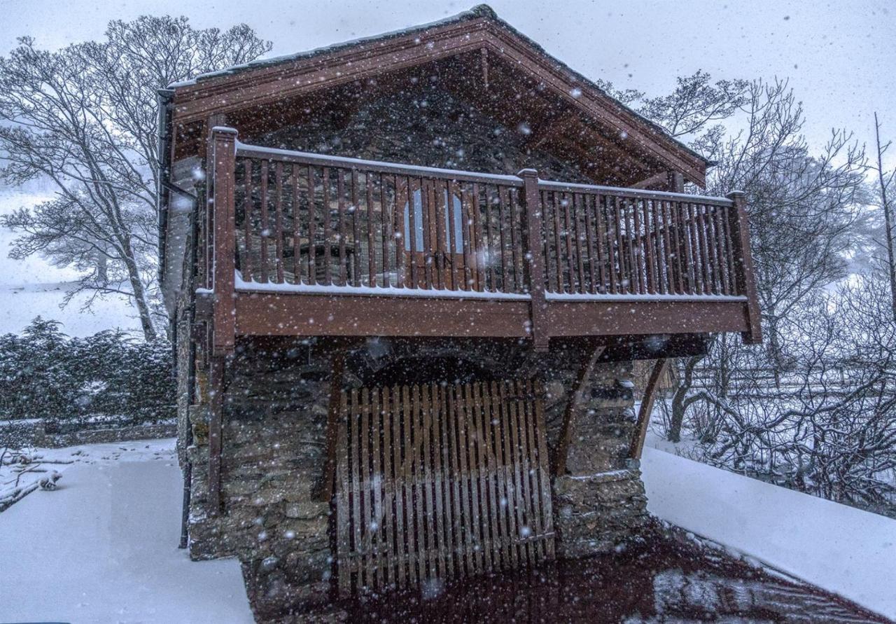 Duke Of Portland Boathouse On The Shore Of Lake Ullswater Ideal For A Romantic Break Pooley Bridge Exterior photo